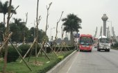Phổ biến tình trạng xe khách đậu đỗ, bắt khách không đúng quy định gây cản trở giao thông
