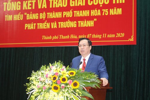 tuan phat bieu.JPG