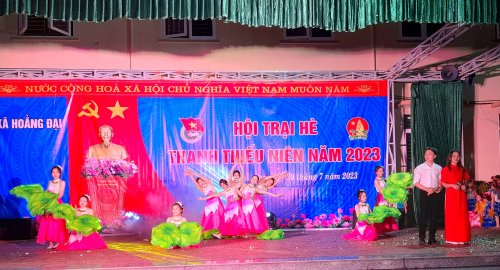 văn nghê 4.jpg