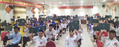 thí sinh thi rung chuông vàng.jpg