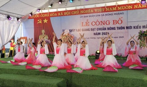 Tiet muc van nghe chao mung.jpg